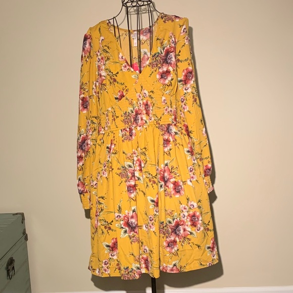 Floral Print V-Neck Smocked Waist Dress Medium - Picture 3 of 12